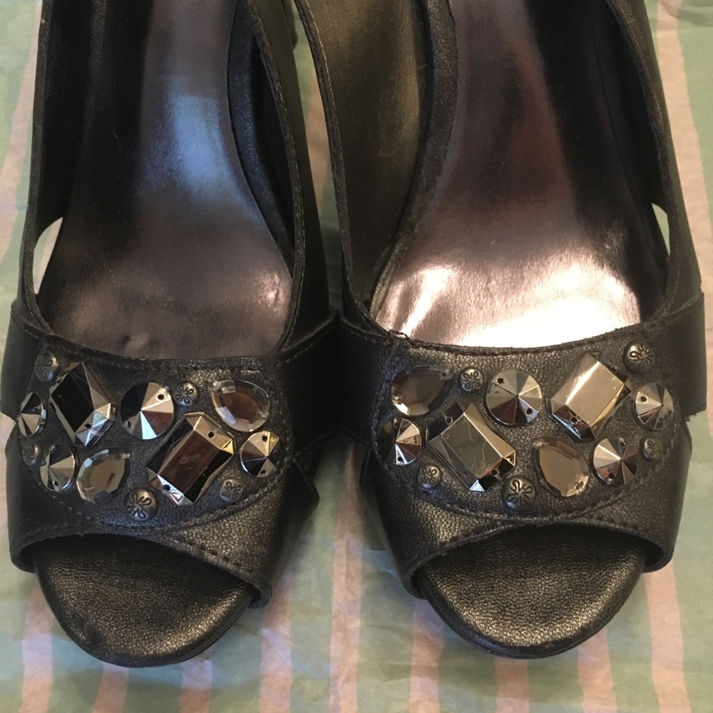 Simply Vera Vera Wang Gray Gems Bling Sandal Heels